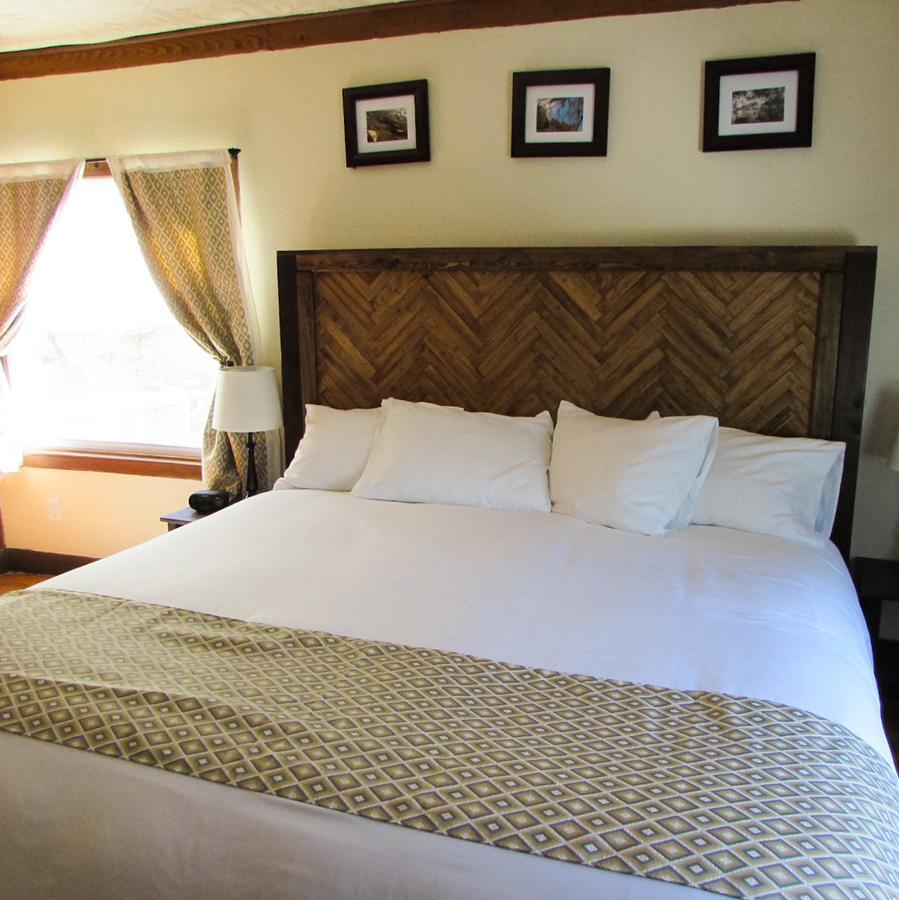 Red Leaf River Inn Waynesville Buitenkant foto